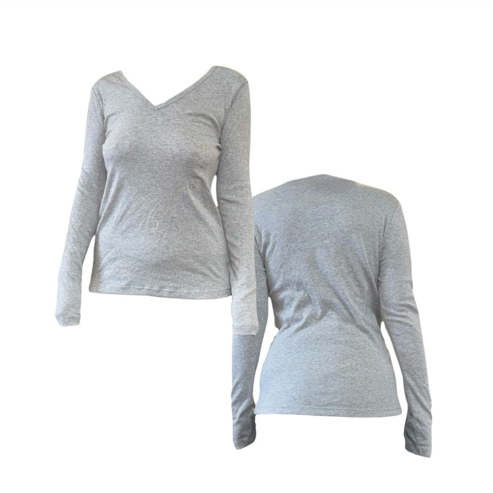 GAP Women's Light Gray V-Neck Long Sleeve Tee